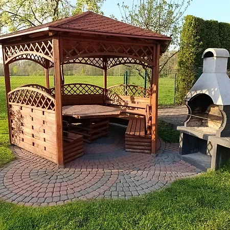 Semesterbostad Nad Stawem Z Balia I Sauna