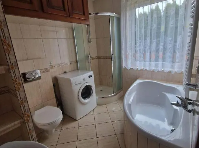 Nad Stawem Z Balia I Sauna Дом отдыха *